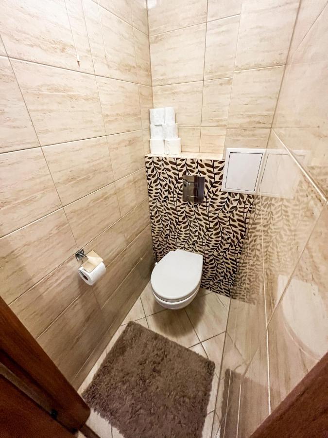 Apartament Relax โควารี ภายนอก รูปภาพ